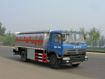 13立方米运油车CLW5162GYY4型运油车