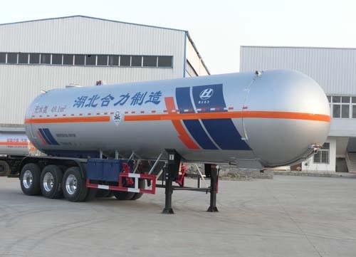 HLQ9404GYQ型液化气体运输半挂车