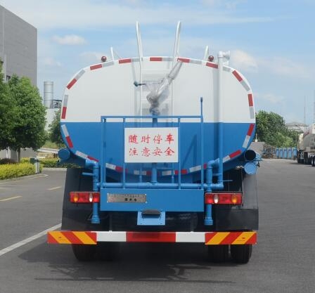QT5168GSSE5型洒水车