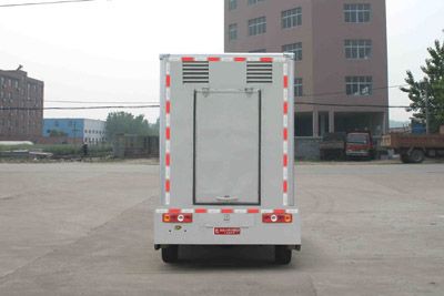 LED广告宣传车CLW5030XXCB4型宣传车